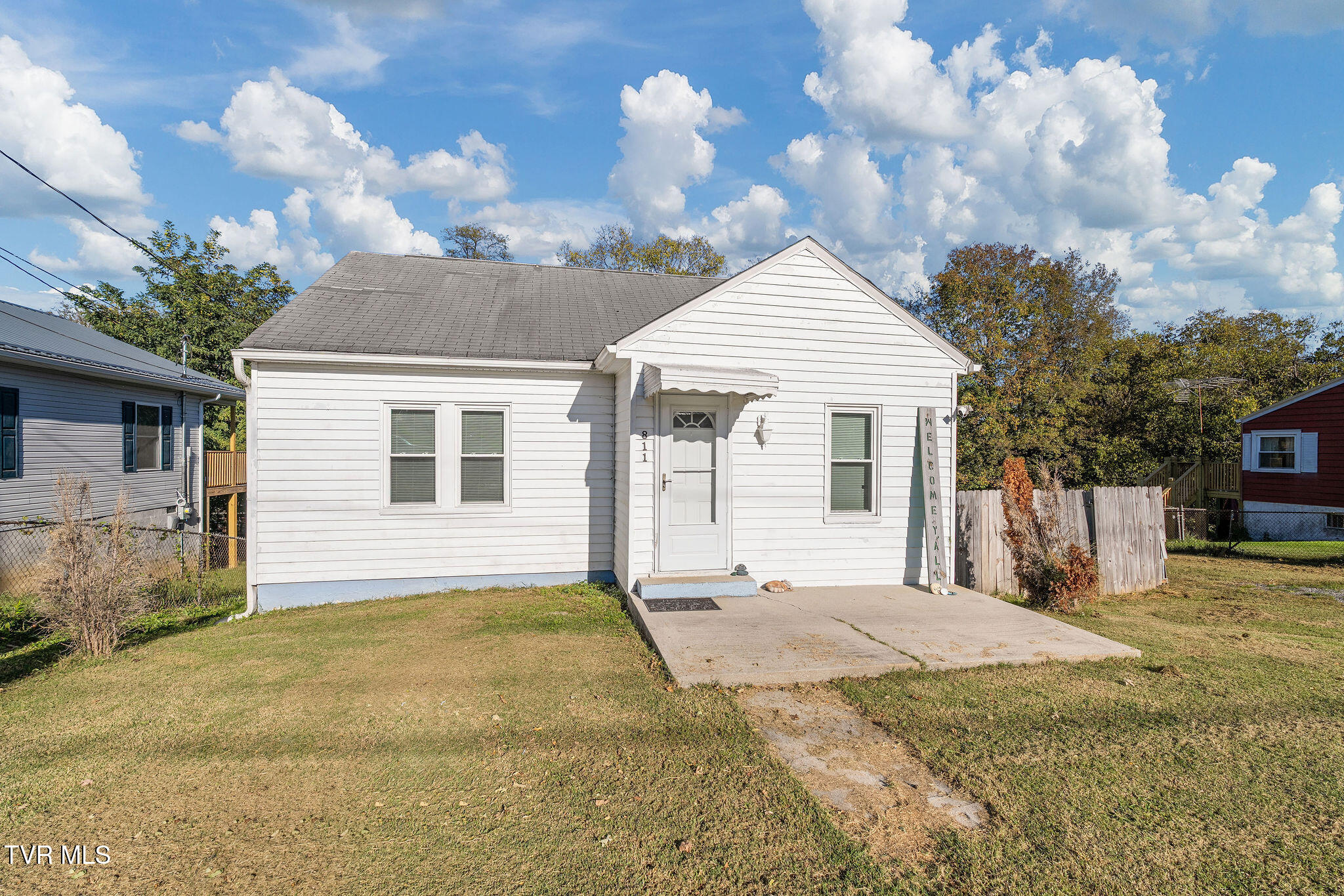 811 Crescent Street Morristown, TN 37813 - Photo 2 of 47 2