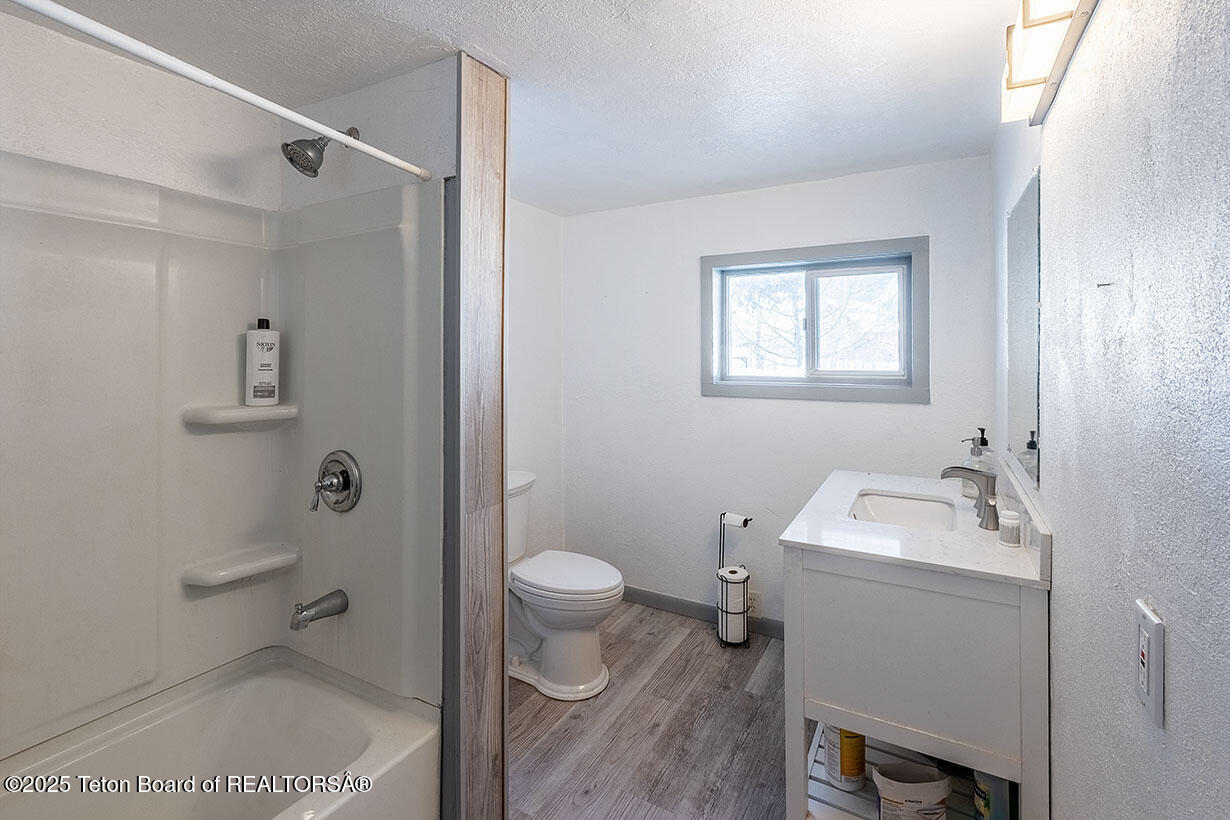 91008 Highway 89 Grover, WY 83122 - Photo 13 of 30 Lemon int 0122