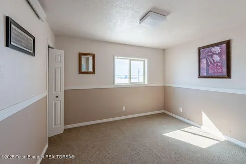 $515,000 | 91008 Highway 89, Grover, WY 83122