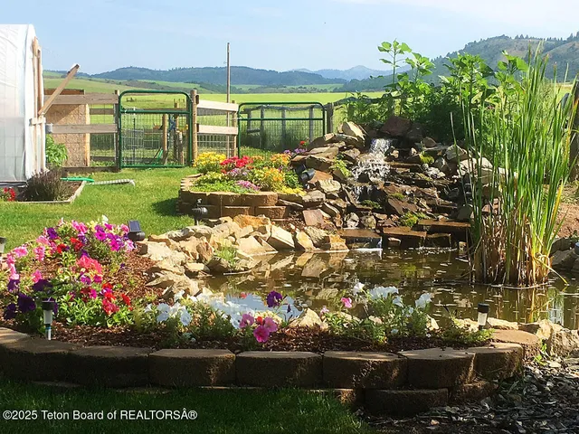 $515,000 | 91008 Highway 89, Grover, WY 83122