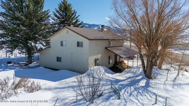 $515,000 | 91008 Highway 89, Grover, WY 83122