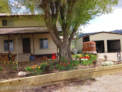 $515,000 | 91008 Highway 89, Grover, WY 83122