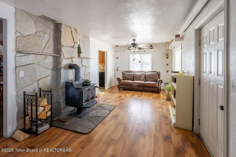 $515,000 | 91008 Highway 89, Grover, WY 83122