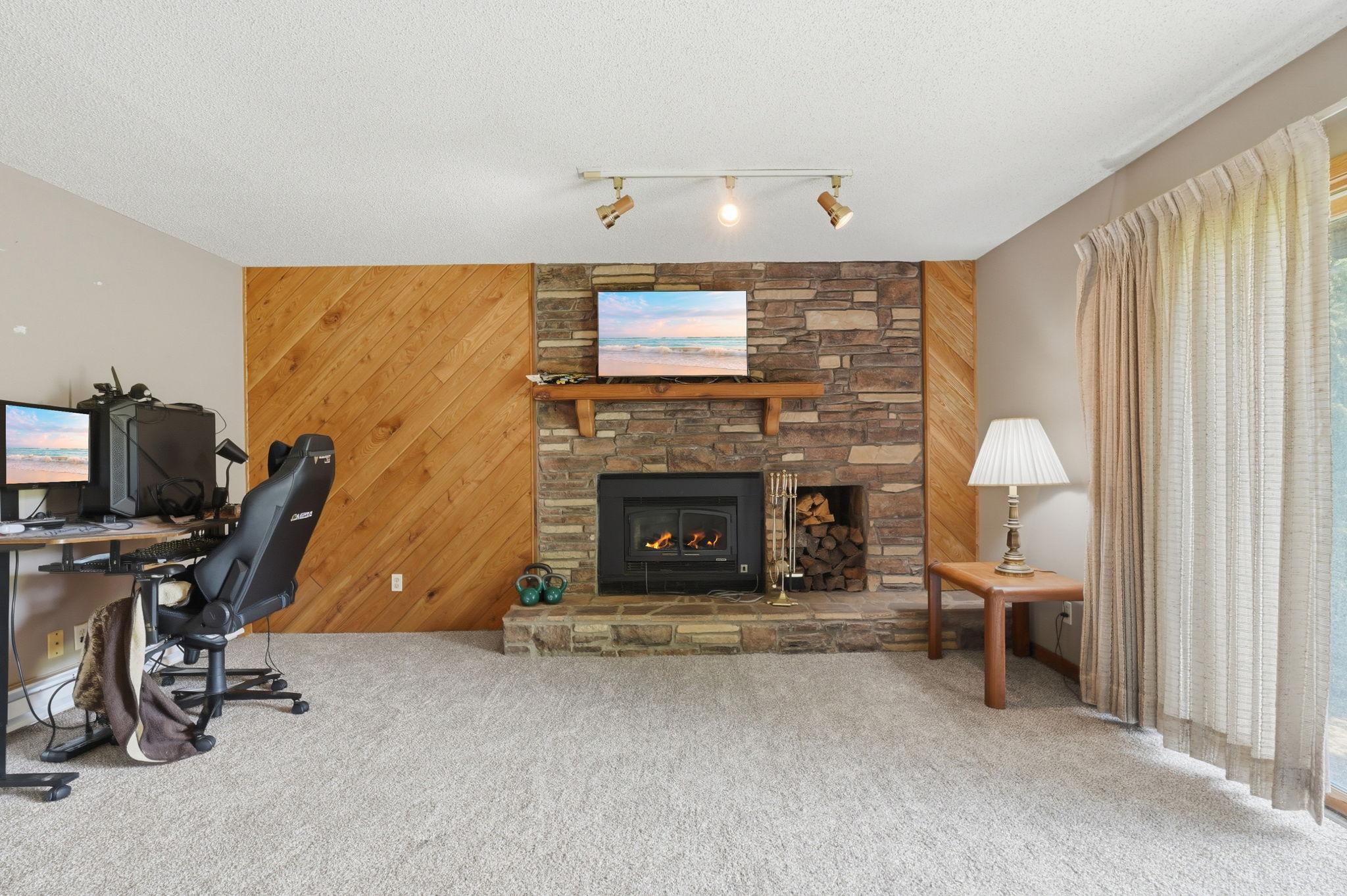 1589 Four Oaks Road Eagan, MN 55121 - Photo 18 of 31