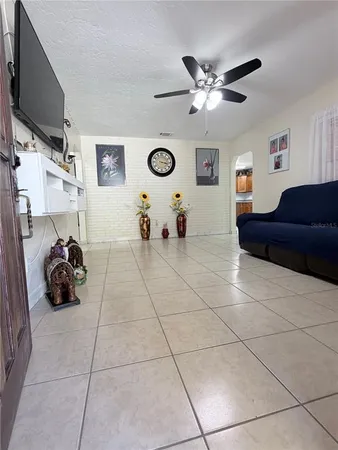 $490,000 | 1508 West Knollwood Street, Tampa, FL 33604