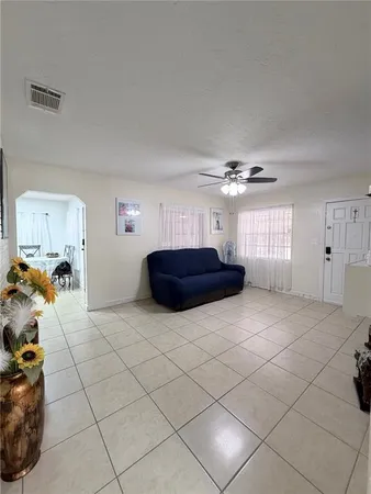 $490,000 | 1508 West Knollwood Street, Tampa, FL 33604