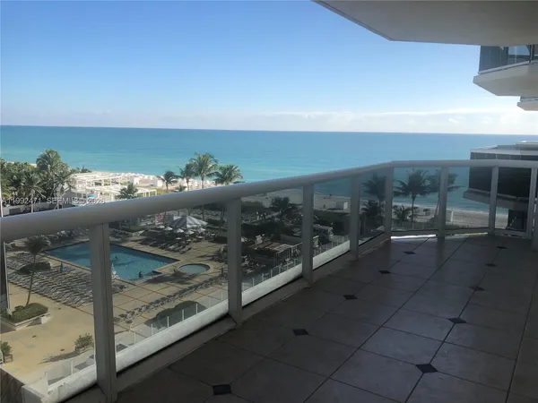 $6,900 | 4779 Collins Avenue, Unit 808, Miami Beach, FL 33140