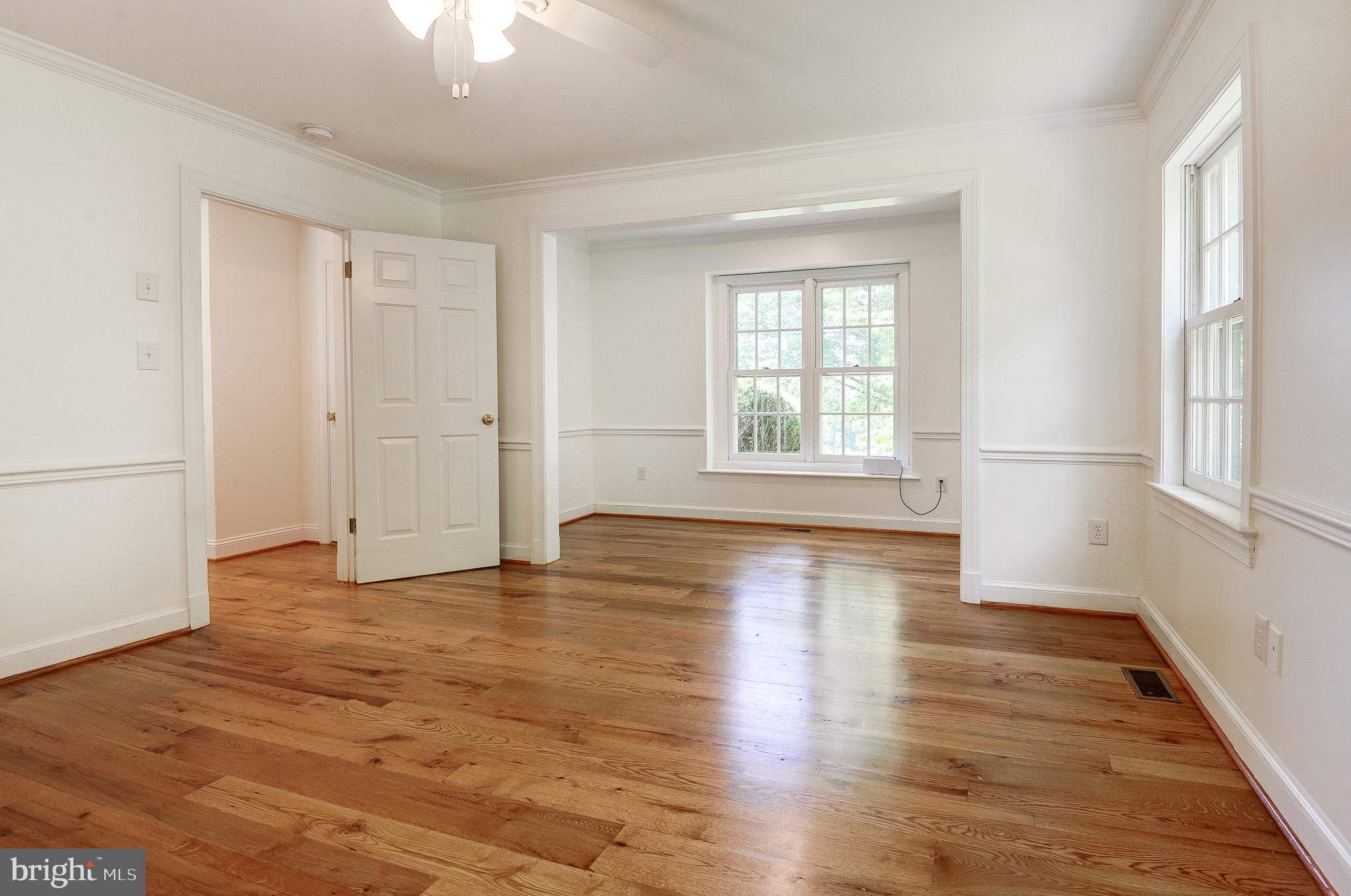 20760 Unison Road Round Hill, VA 20141 - Photo 17 of 47 Main Floor Primary Suite