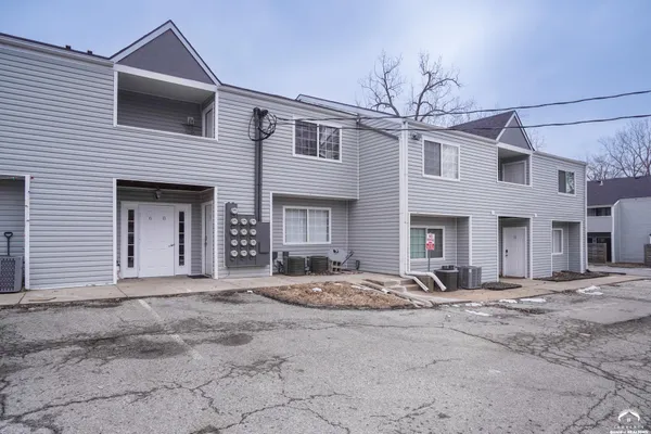 $148,900 | 1505 West 25th Court, Unit B7, Lawrence, KS 66046
