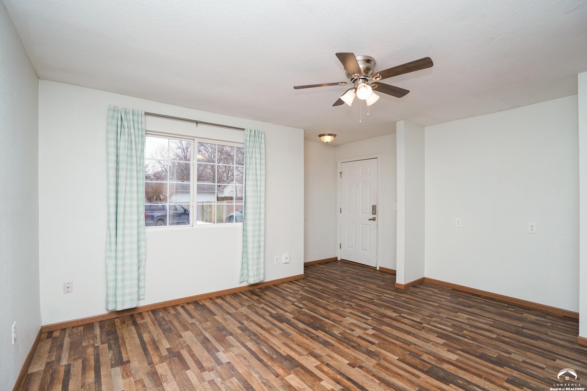 1505 West 25th Court, Unit B7 Lawrence, KS 66046 - Photo 3 of 17