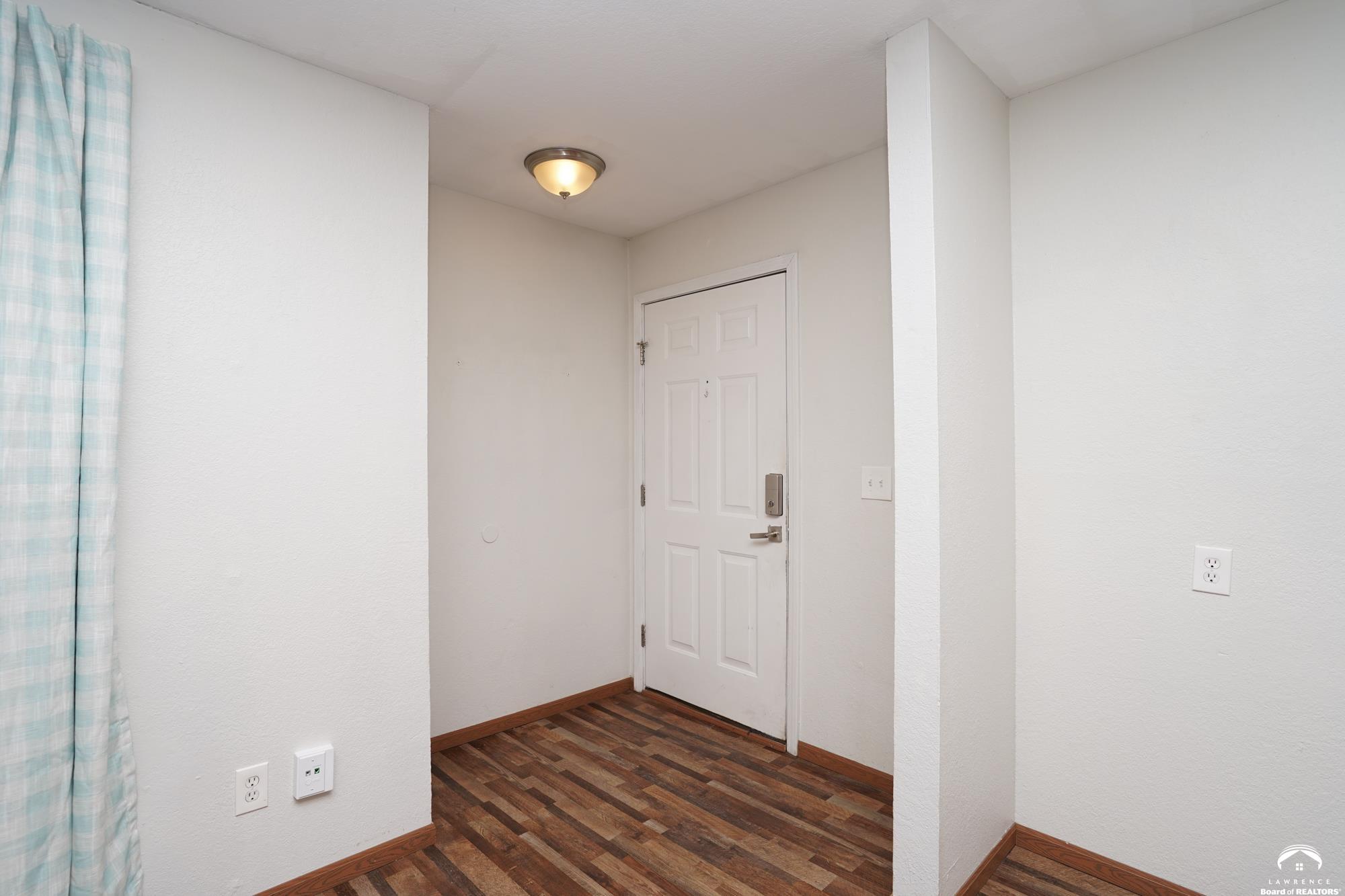 1505 West 25th Court, Unit B7 Lawrence, KS 66046 - Photo 4 of 17