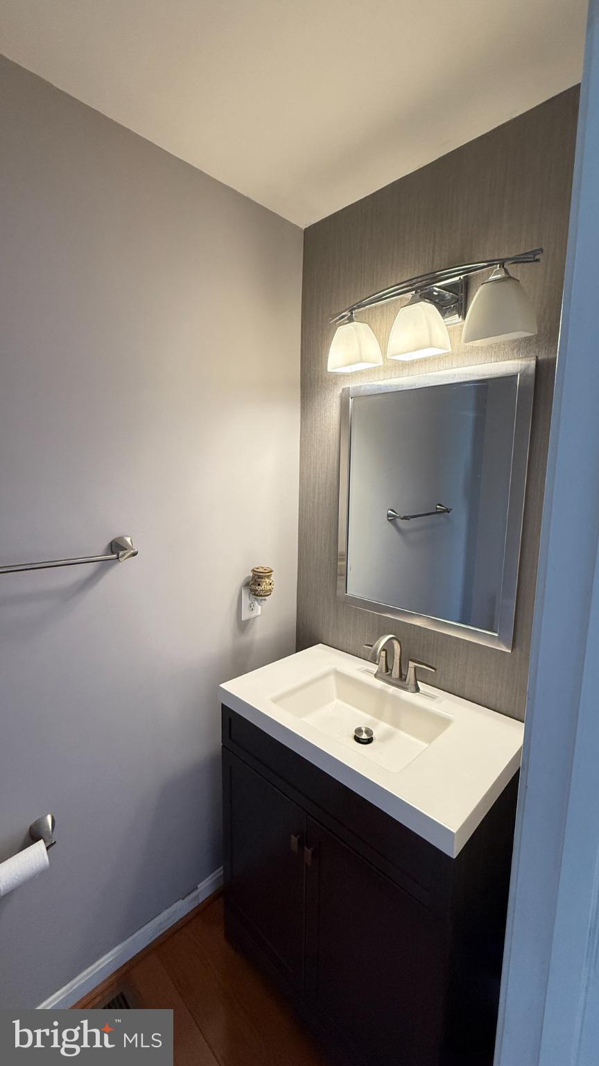 11 Hunters Forge Court Owings Mills, MD 21117 - Photo 14 of 139 Sleek modern bathroom with elegant fixtures.