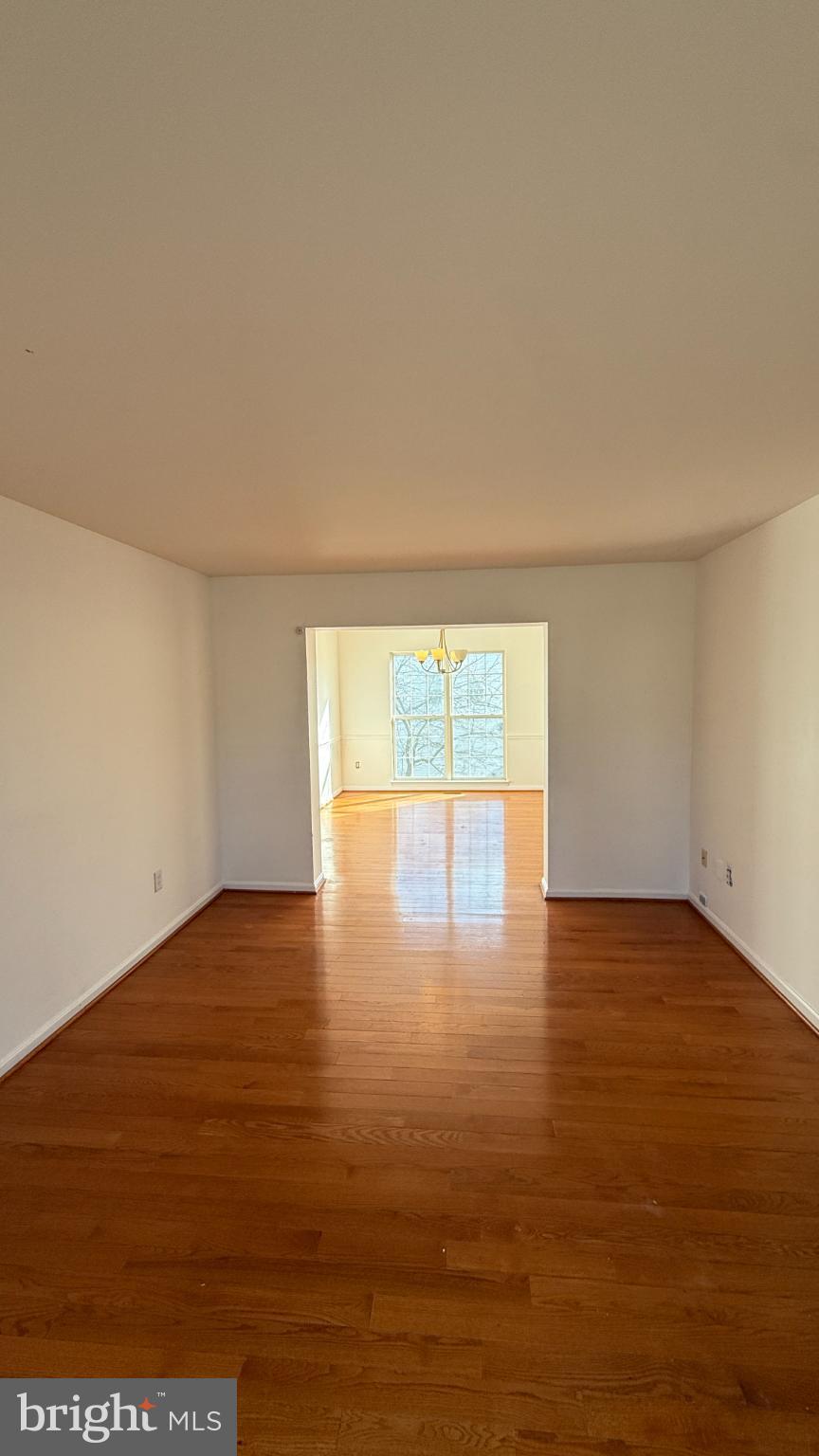 11 Hunters Forge Court Owings Mills, MD 21117 - Photo 17 of 139 Spacious, sunlit entryway invites creativity.