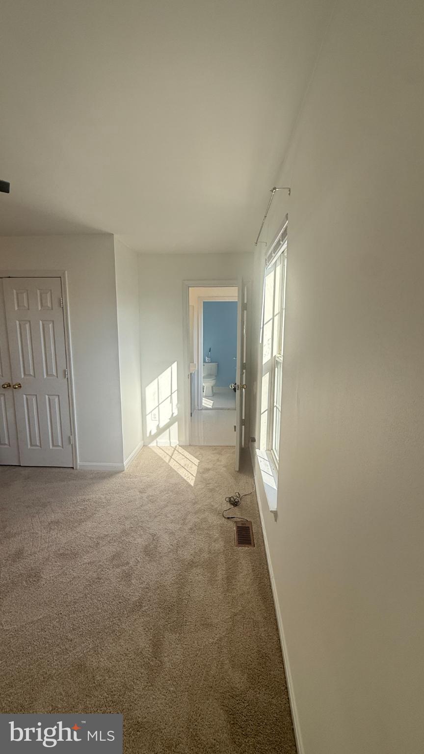 11 Hunters Forge Court Owings Mills, MD 21117 - Photo 92 of 139 Bedroom connected to bathroom