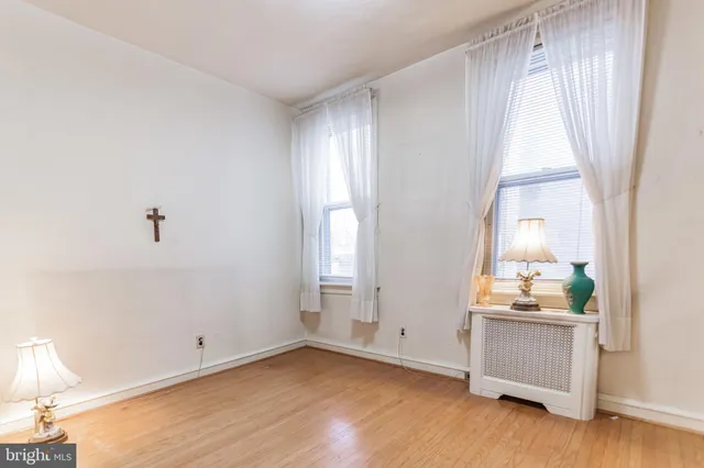 $1,375,000 | 513 Pine Street, Philadelphia, PA 19106