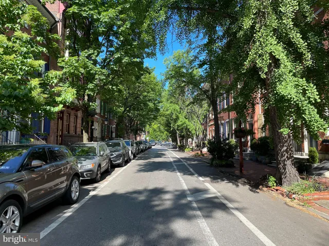 $1,375,000 | 513 Pine Street, Philadelphia, PA 19106