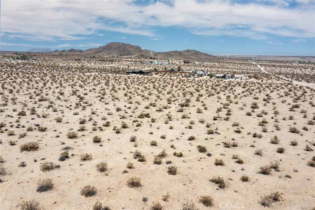 2650 Delaware Avenue Joshua Tree, CA 92252 - Photo 18 of 18 a view of a city