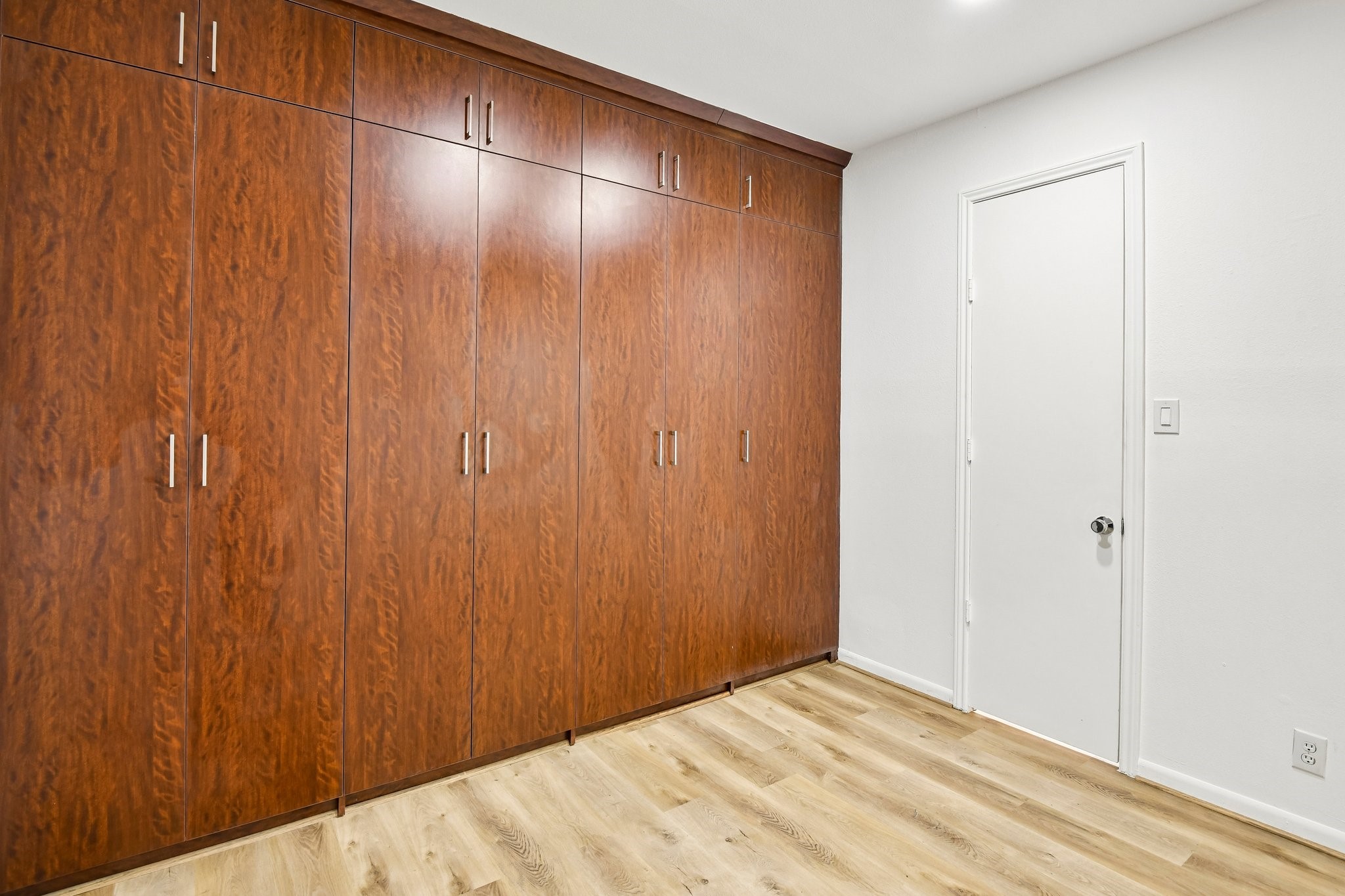 2829 Timmons Lane, Unit 211 Houston, TX 77027 - Photo 29 of 32