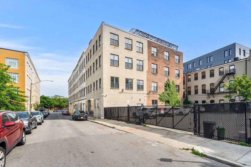 10 Williams Street, Unit 33 Boston, MA 02119 - Photo 26 of 30