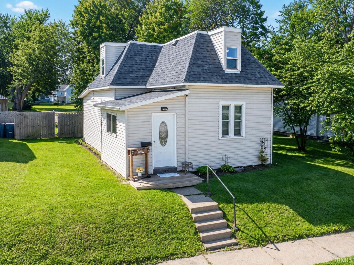 1344 Middle Street Wabash, IN 46992 - Photo 1 of 29 Gallery Image 1