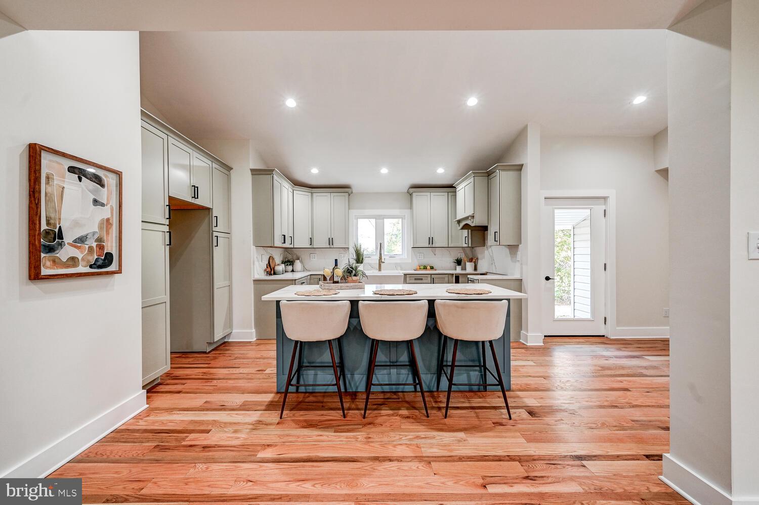 548 Hampton Lane Towson, MD 21286 - Photo 16 of 52