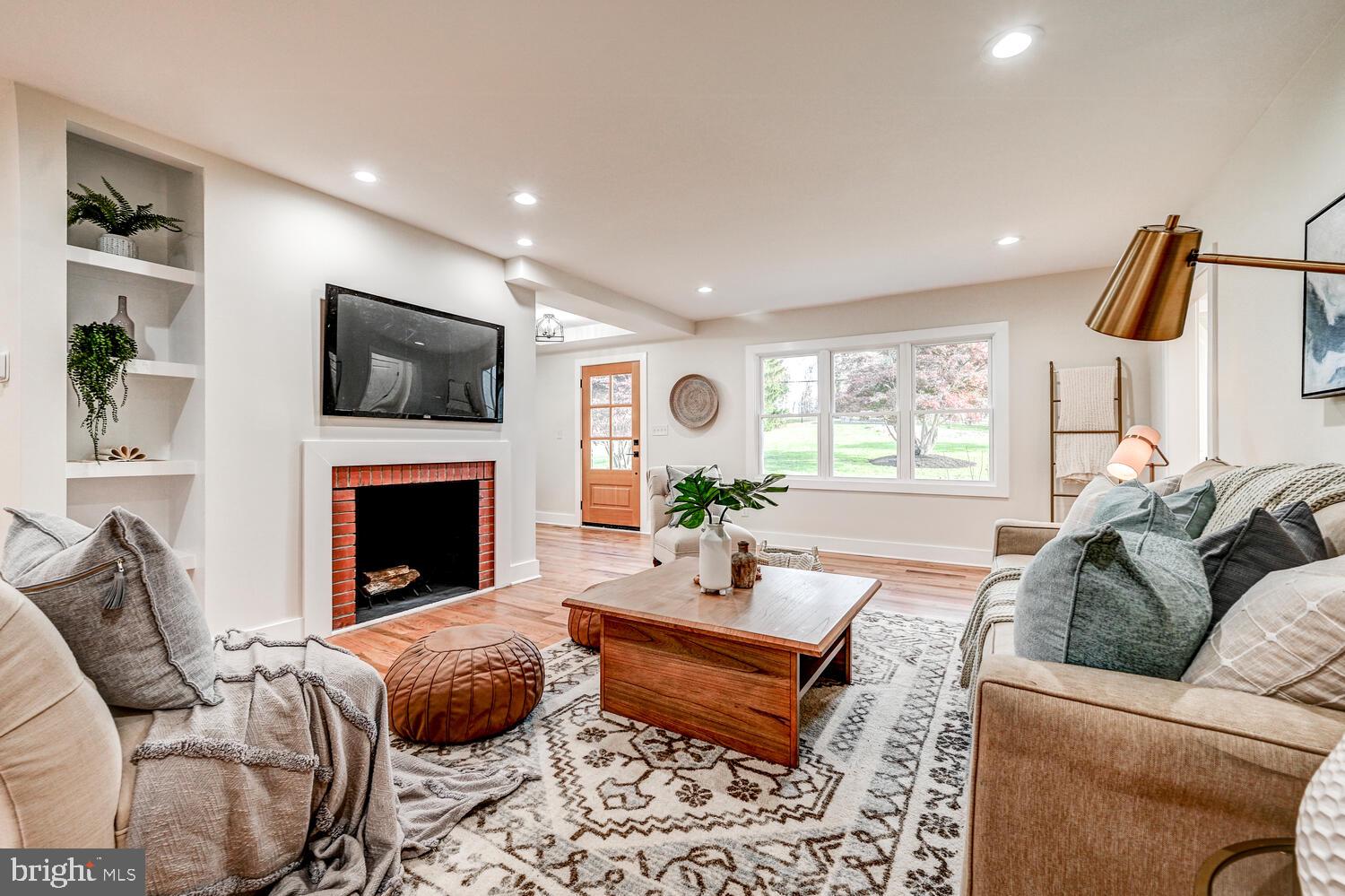 548 Hampton Lane Towson, MD 21286 - Photo 18 of 52