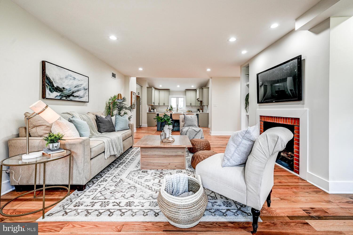 548 Hampton Lane Towson, MD 21286 - Photo 19 of 52