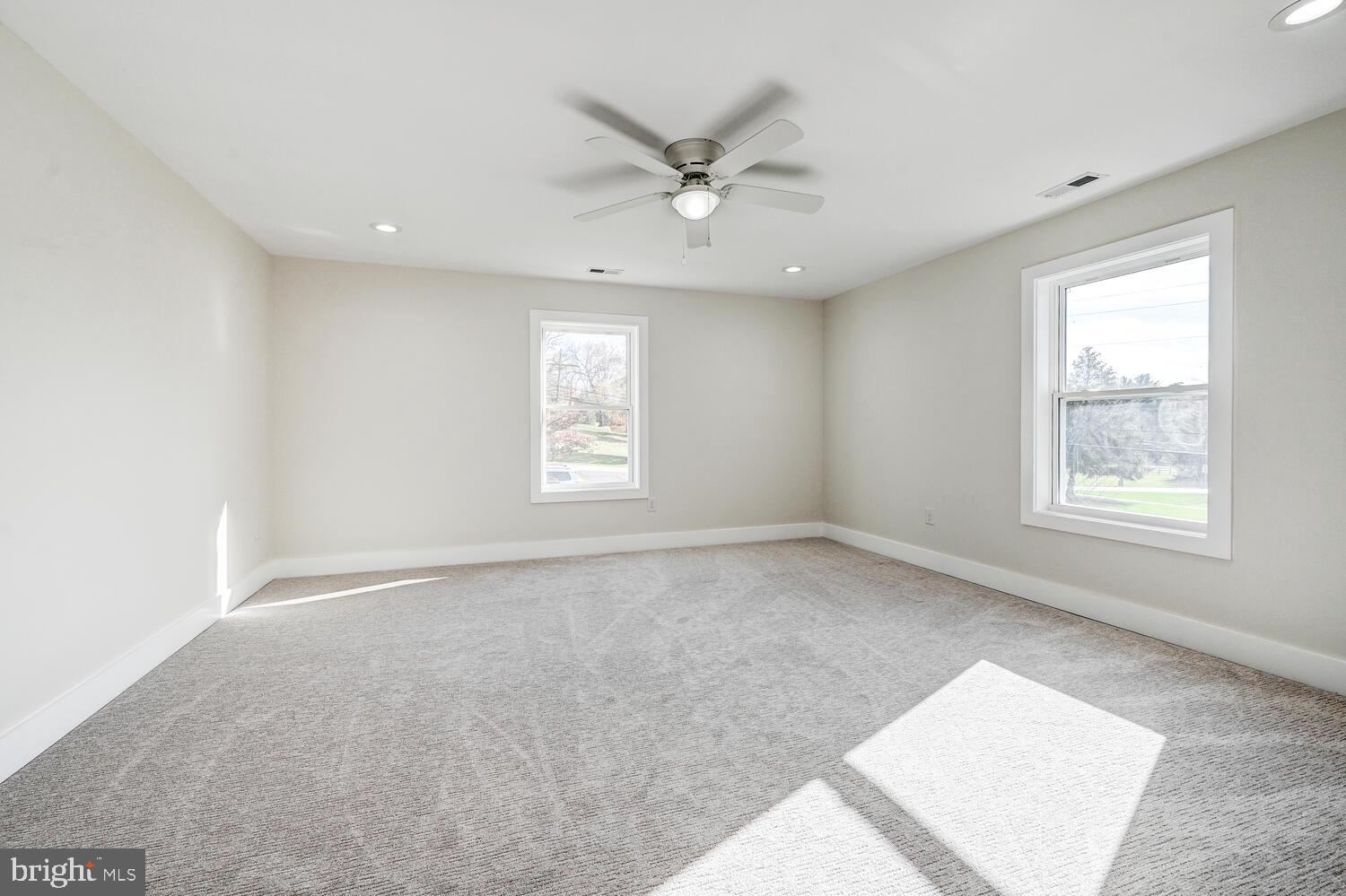 548 Hampton Lane Towson, MD 21286 - Photo 37 of 52