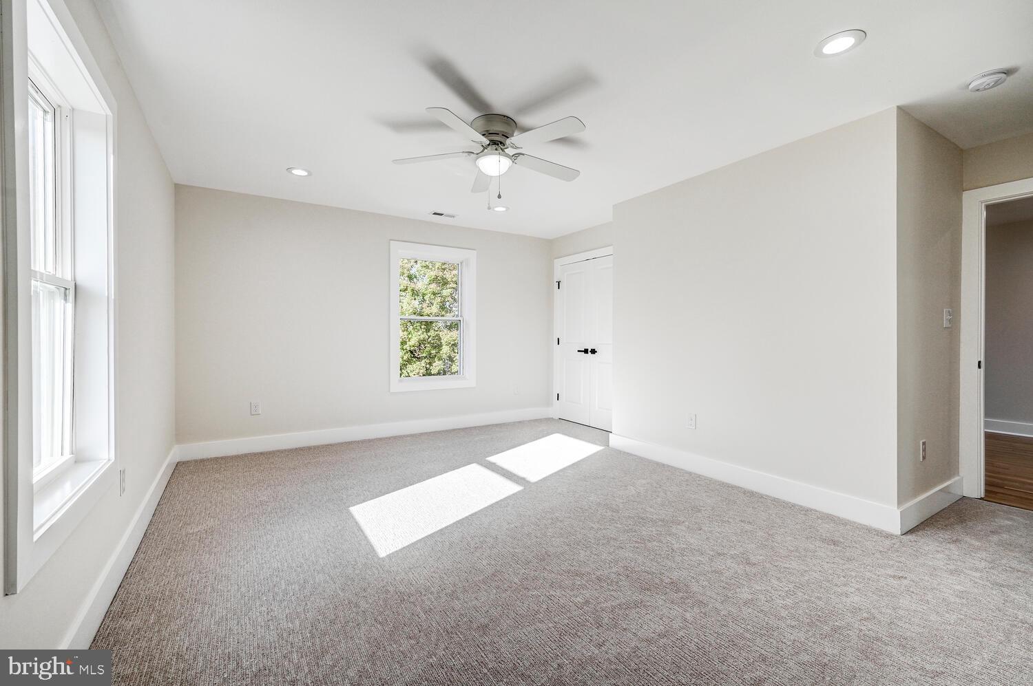 548 Hampton Lane Towson, MD 21286 - Photo 38 of 52