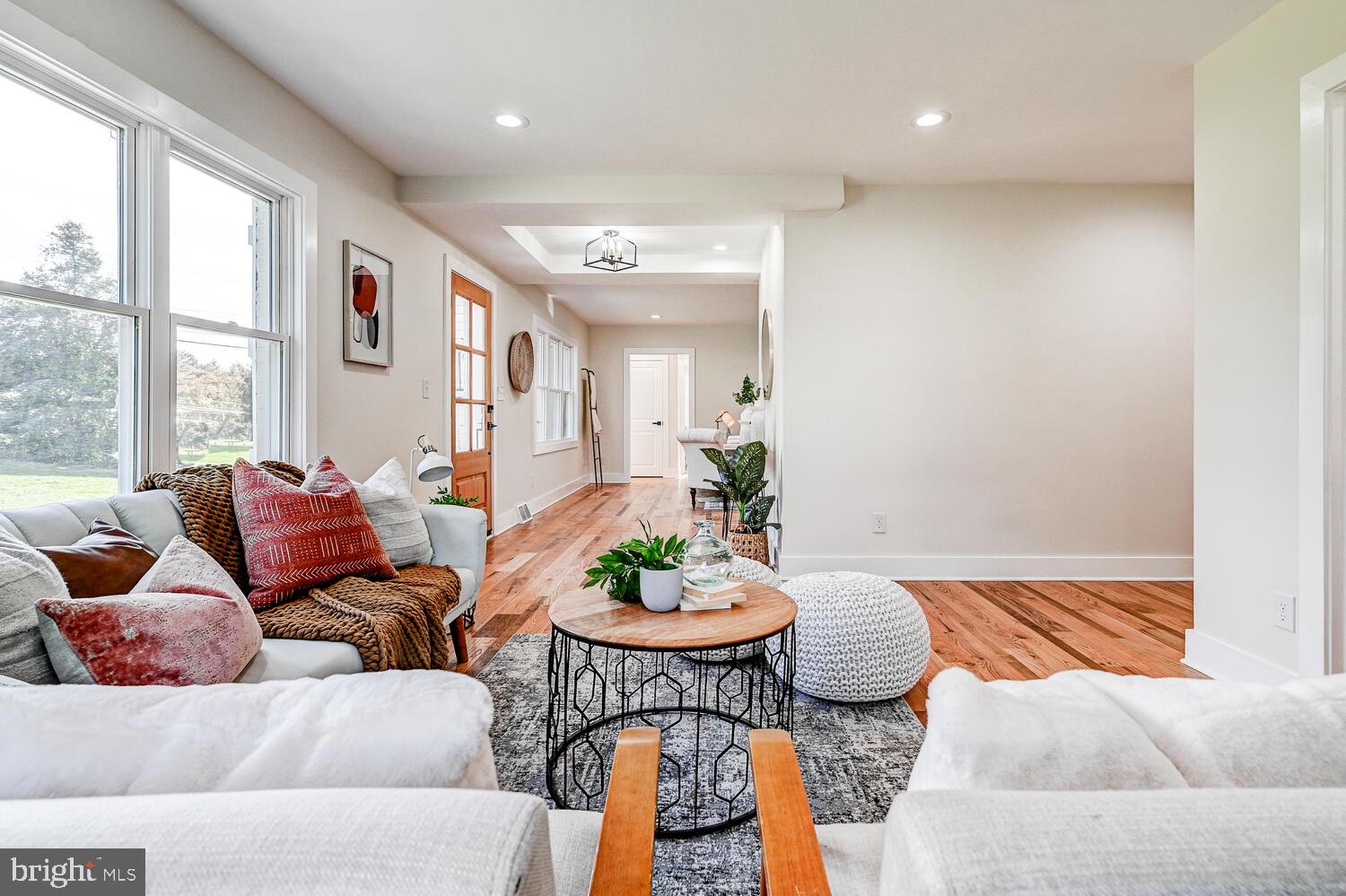 548 Hampton Lane Towson, MD 21286 - Photo 9 of 52