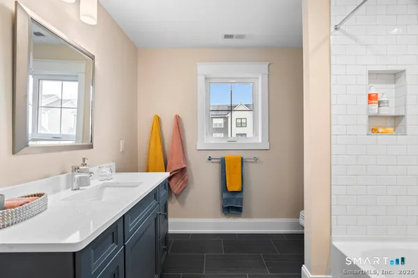 $674,900 | 27 Soderman Way, Unit 27, Cheshire, CT 06410