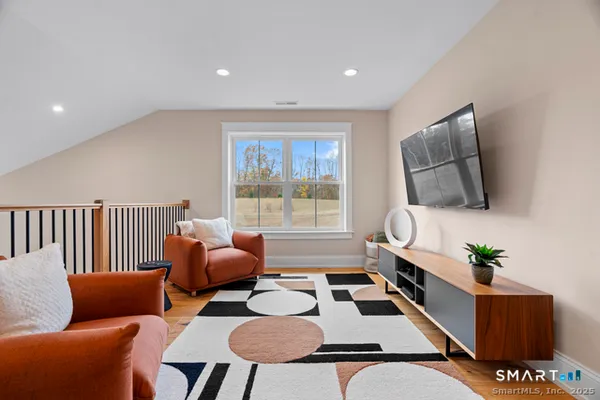 $674,900 | 27 Soderman Way, Unit 27, Cheshire, CT 06410