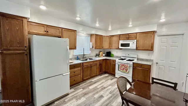 $1,800 | 202 Cactus Drive, Unit 18, Prescott, AZ 86303