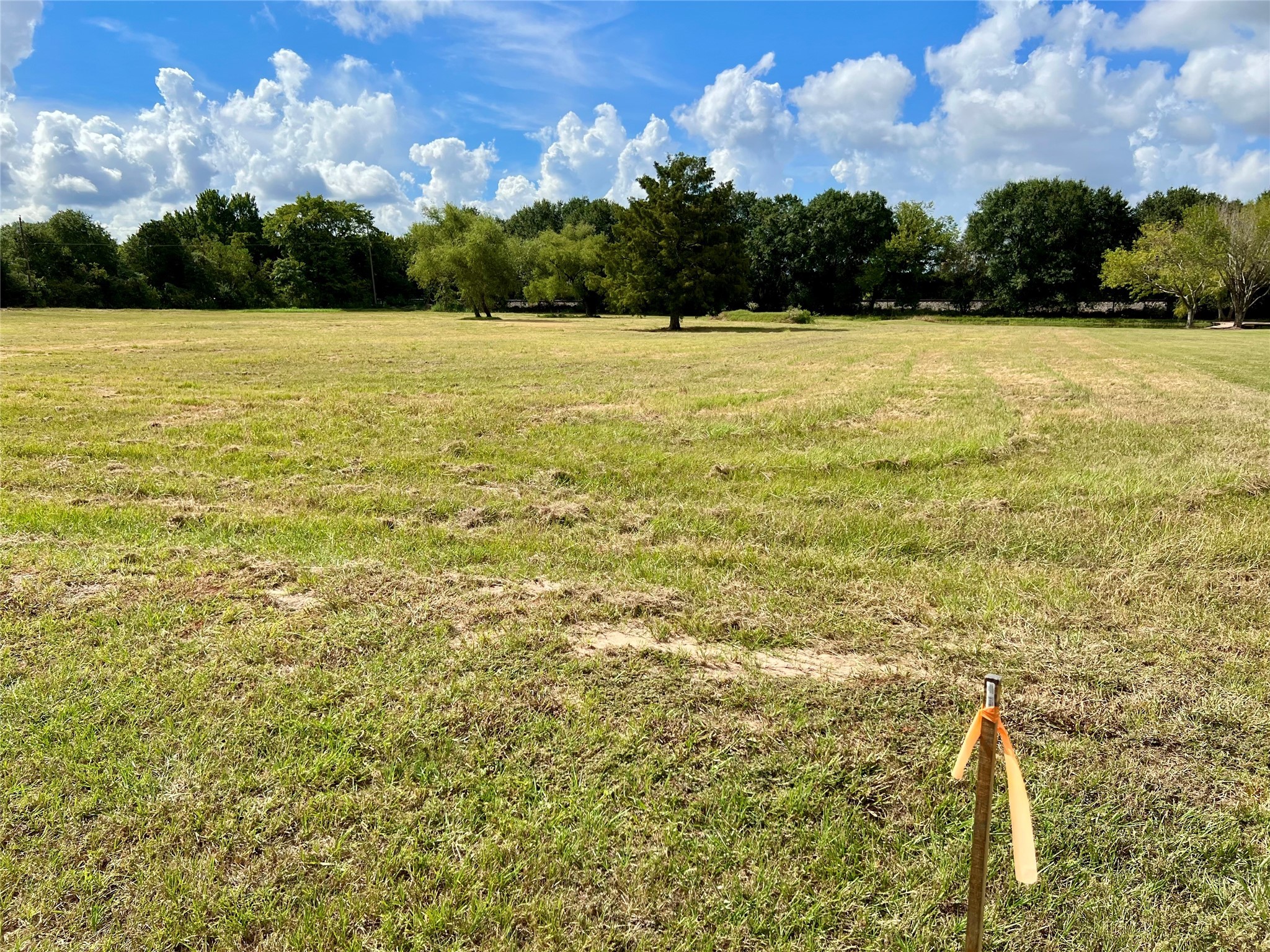 1195 B Track Road New Ulm, TX 78950 - Photo 18 of 18 a view of an ocean and beach