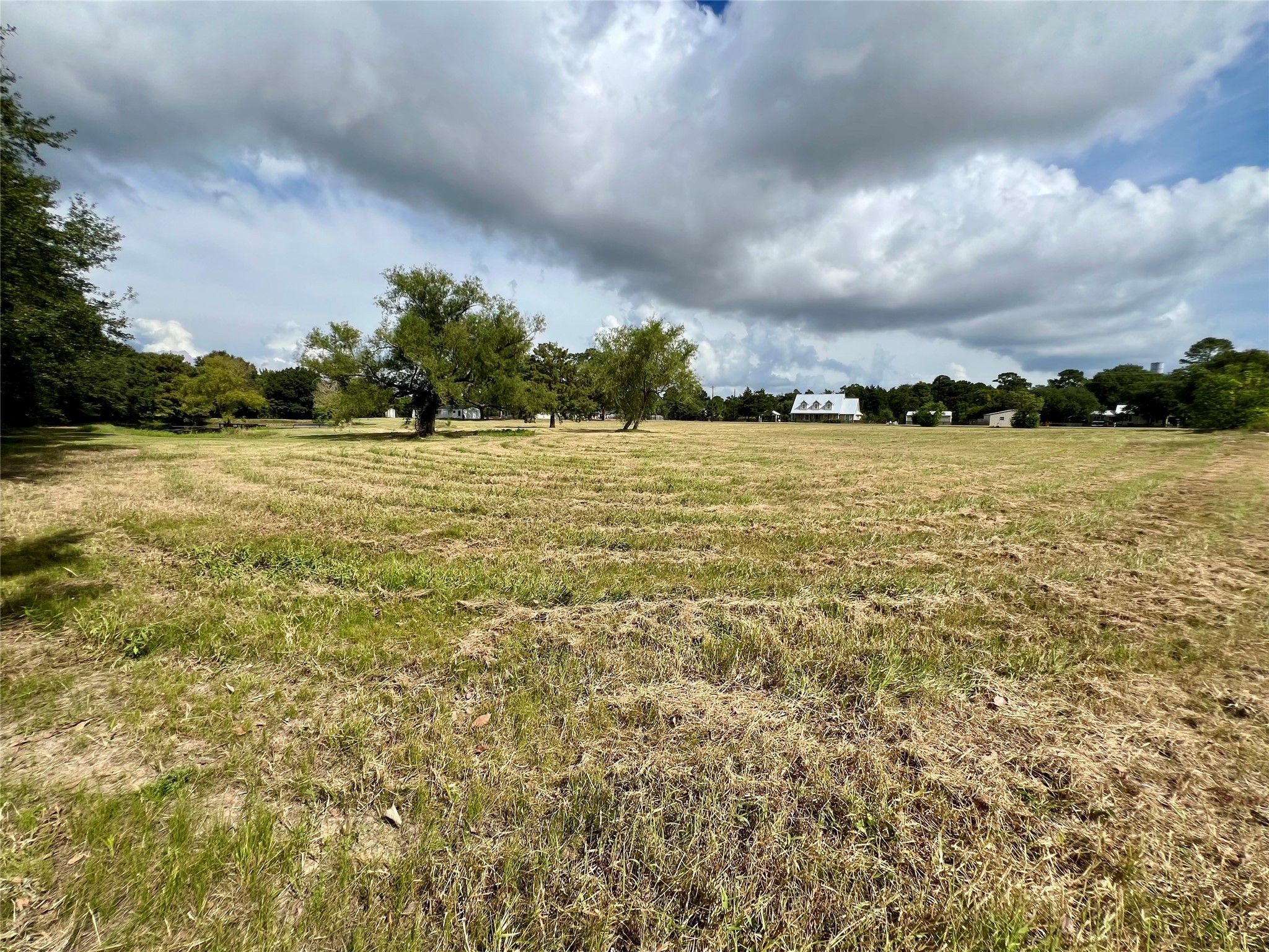 1195 B Track Road New Ulm, TX 78950 - Photo 10 of 18 a view of an ocean