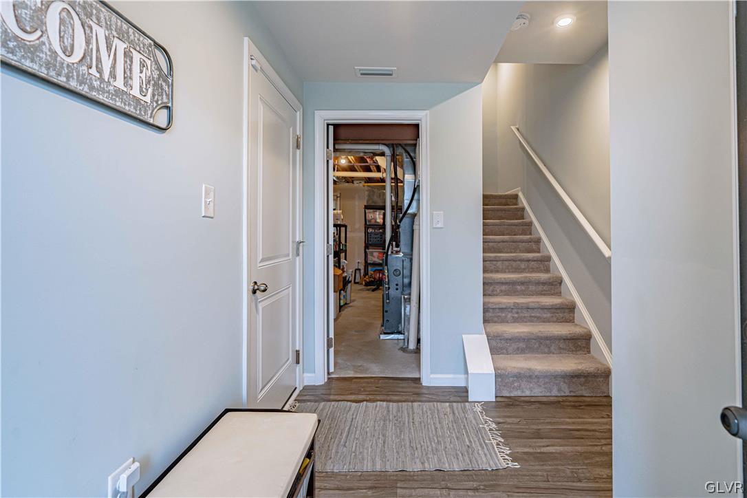 547 Delta Road Northampton, PA 18067 - Photo 3 of 32 Gallery Image 3