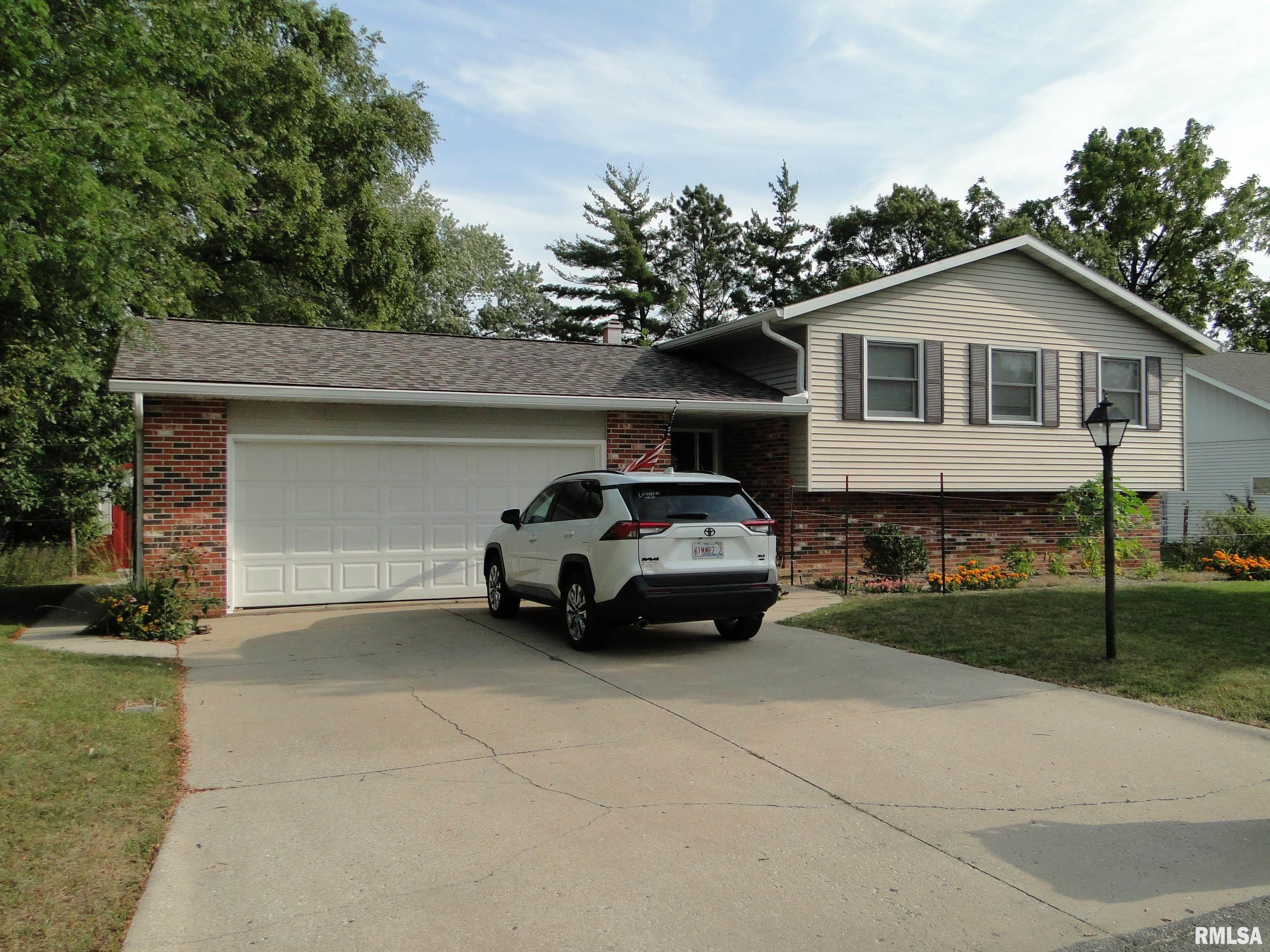 8 Indian Trail Road Macomb, IL 61455 - Photo 1 of 4 Gallery Image 1