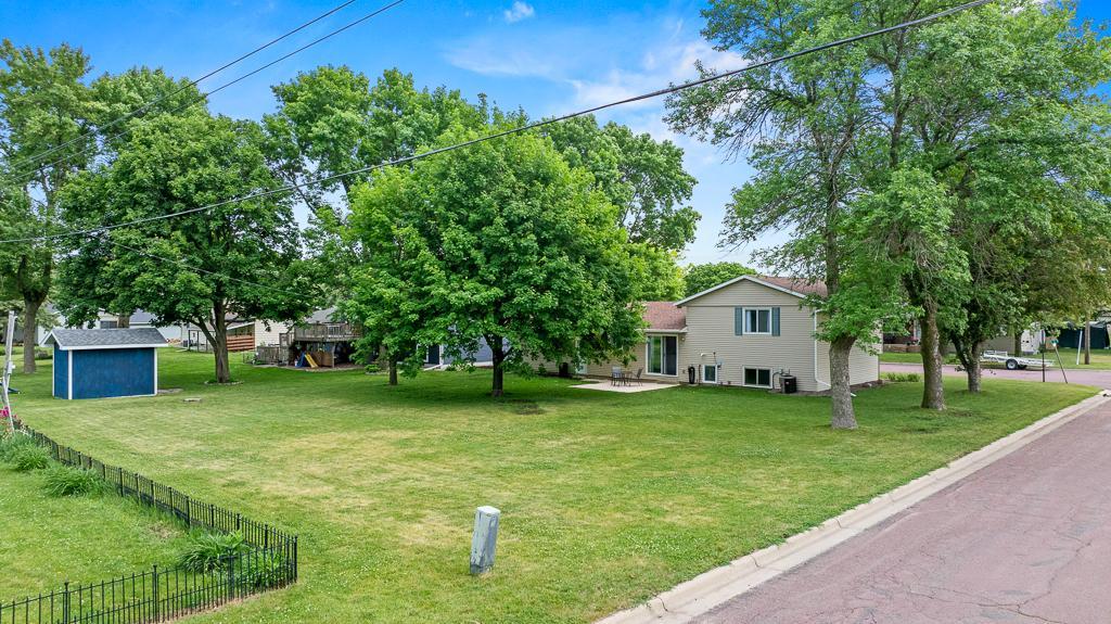 201 3rd Street East Tracy, MN 56175 - Photo 4 of 39