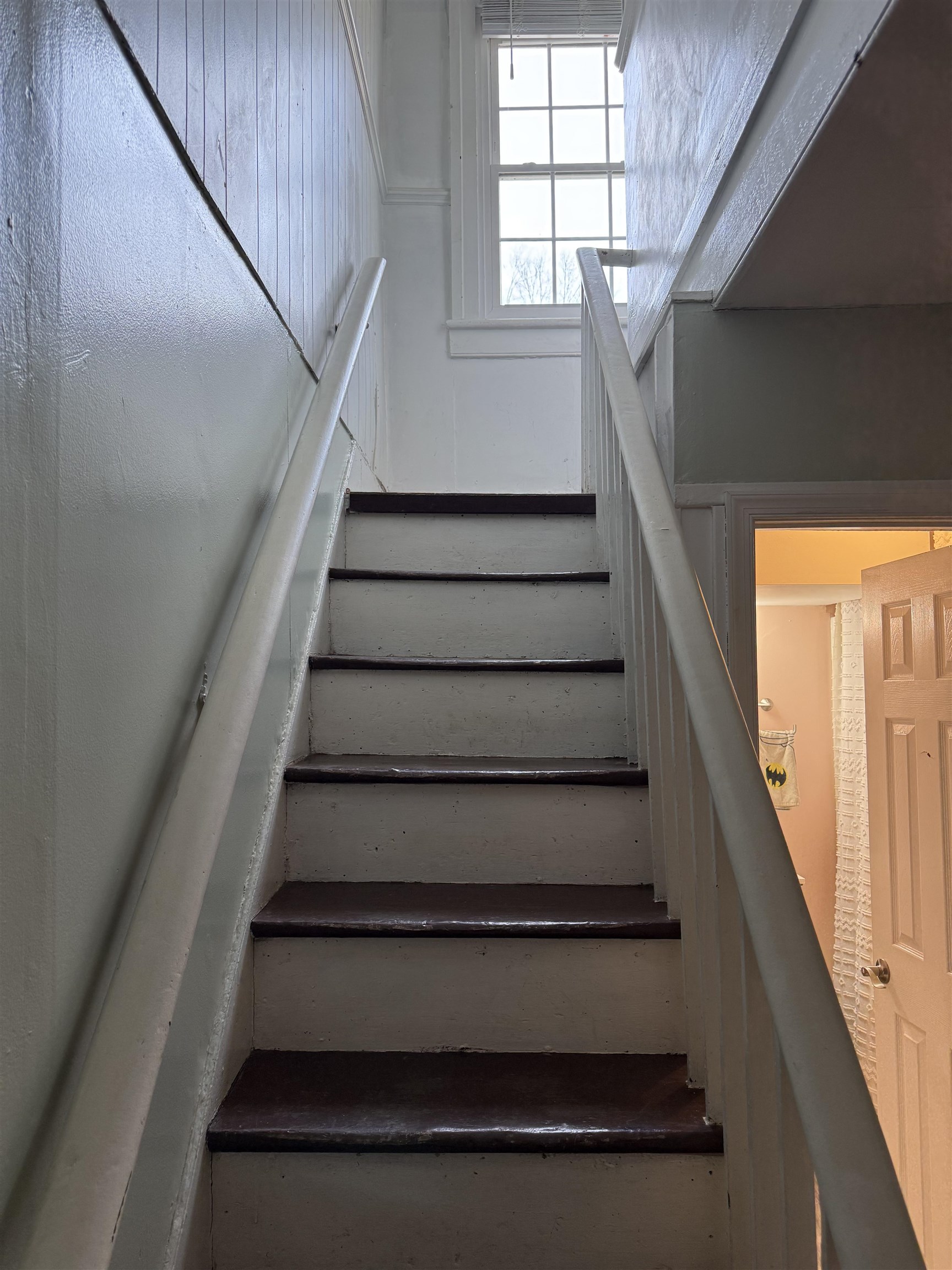 635-633 Stuart Street Staunton, VA 24401 - Photo 36 of 41 a view of entryway
