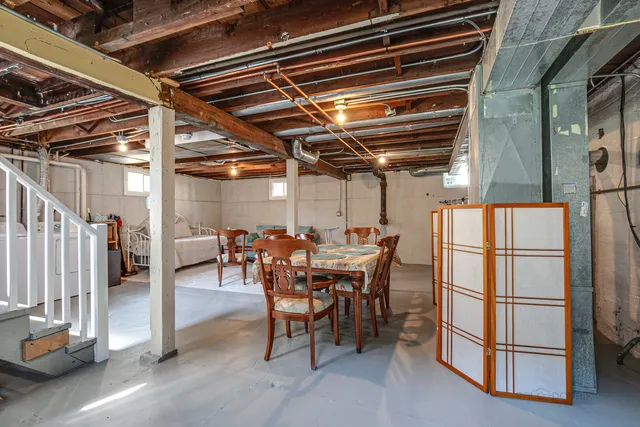 a view of a storage & utility room