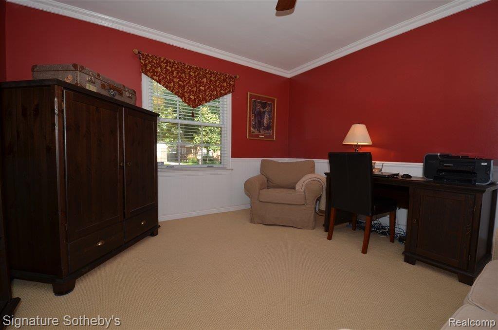 2929 Bembridge Road Royal Oak, MI 48073 - Photo 12 of 24 DSC_0635.JPG