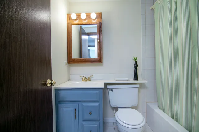 $400,000 | 131 Monticello Circle, Bolingbrook, IL 60440