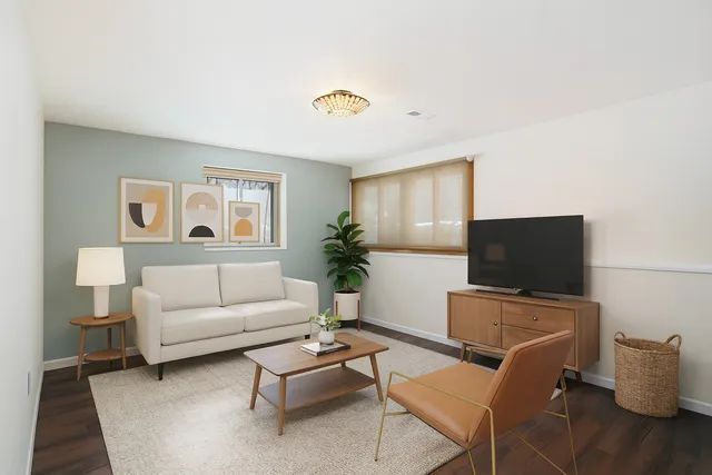 $400,000 | 131 Monticello Circle, Bolingbrook, IL 60440