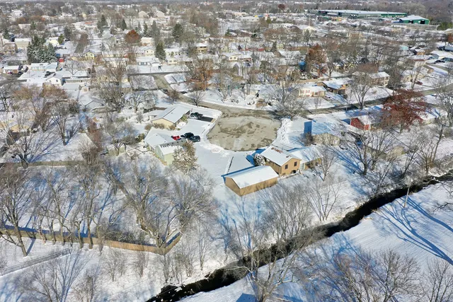 $400,000 | 131 Monticello Circle, Bolingbrook, IL 60440