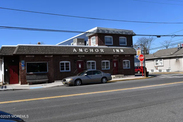 $599,000 | 334 East Cape May Avenue, Ocean Gate, NJ 08740