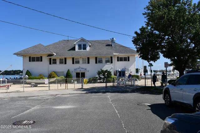 $599,000 | 334 East Cape May Avenue, Ocean Gate, NJ 08740