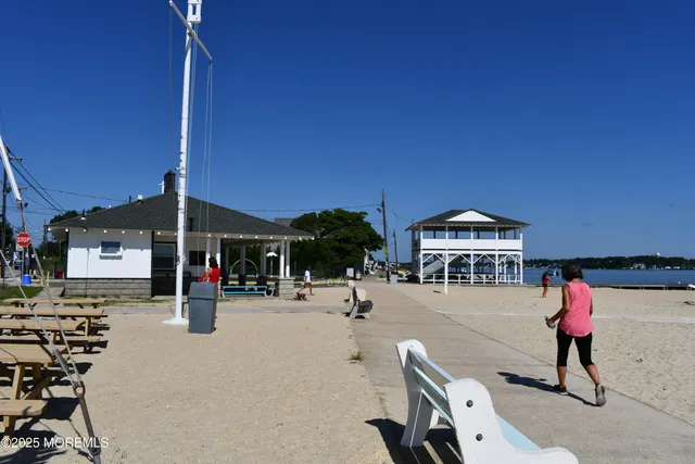 $599,000 | 334 East Cape May Avenue, Ocean Gate, NJ 08740