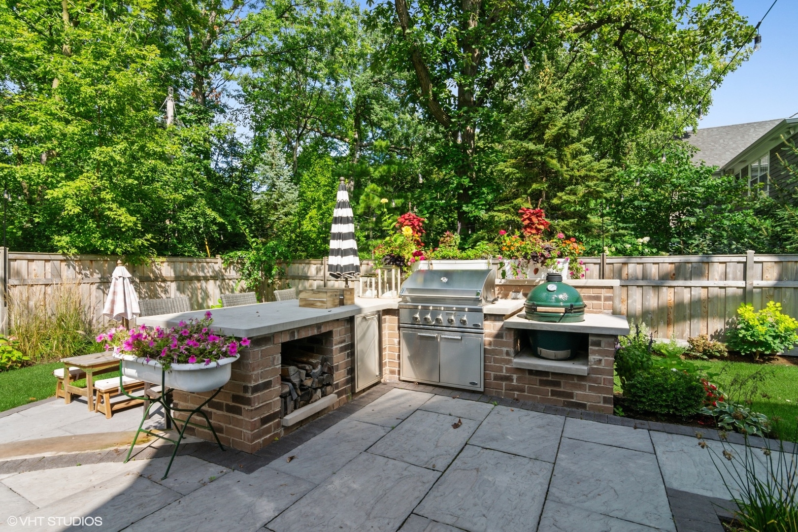 735 Baldwin Road Highland Park, IL 60035 - Photo 25 of 30 a view of backyard with seating space and trees