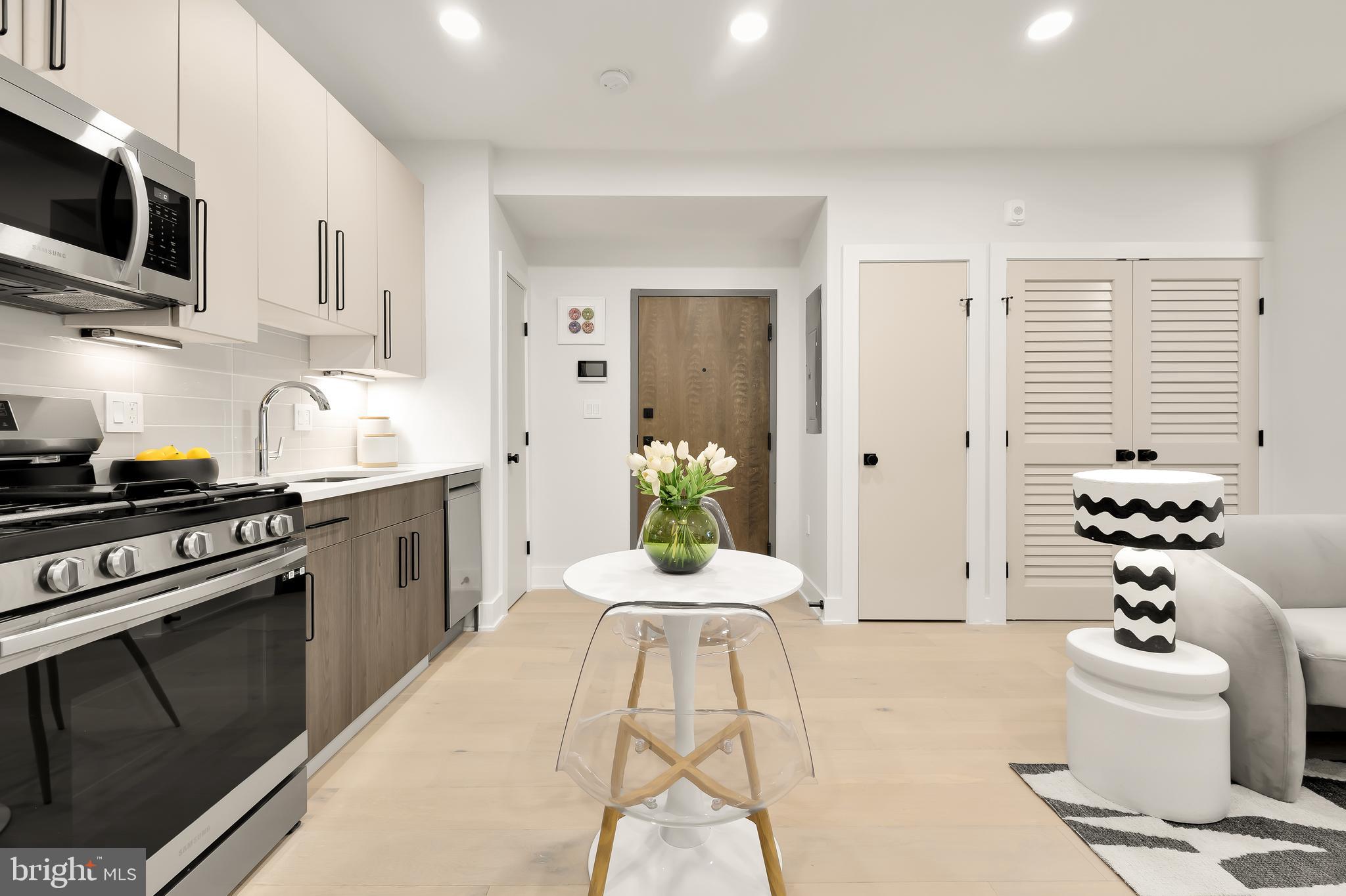 3934 14th Street Northwest, Unit D Washington, DC 20011 - Photo 4 of 9