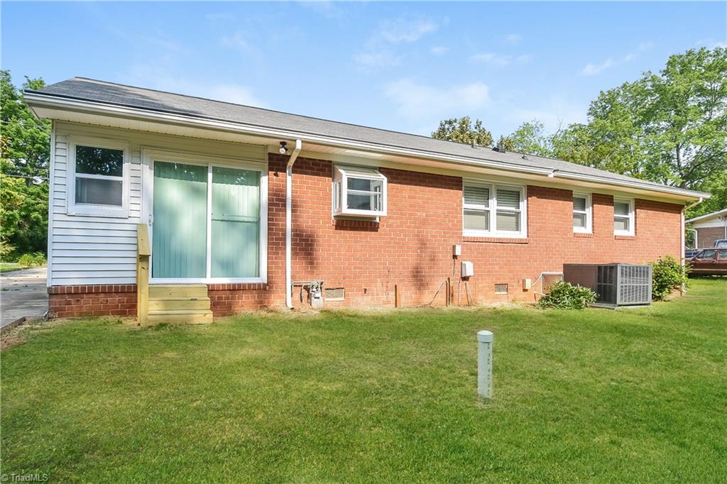 304 Springtime Drive Greensboro, NC 27409 - Photo 14 of 16